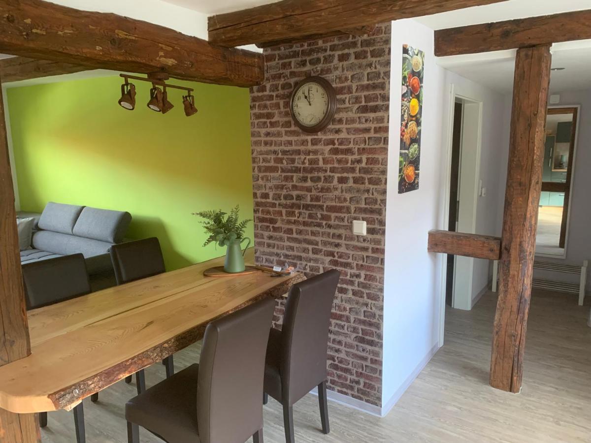 Ferienwohnung Am Graben Хаселфелде Екстериор снимка